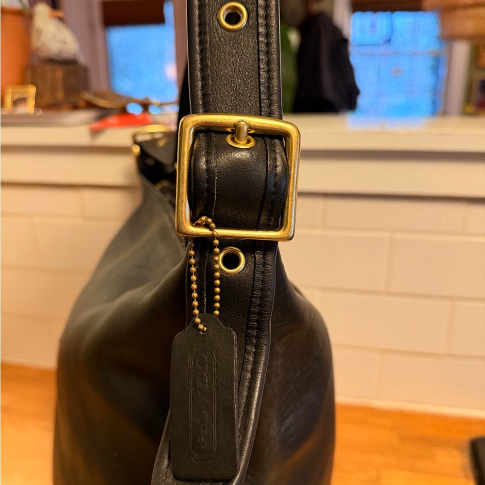 Vintage Coach Bucket Bag - Picture 7 of 13